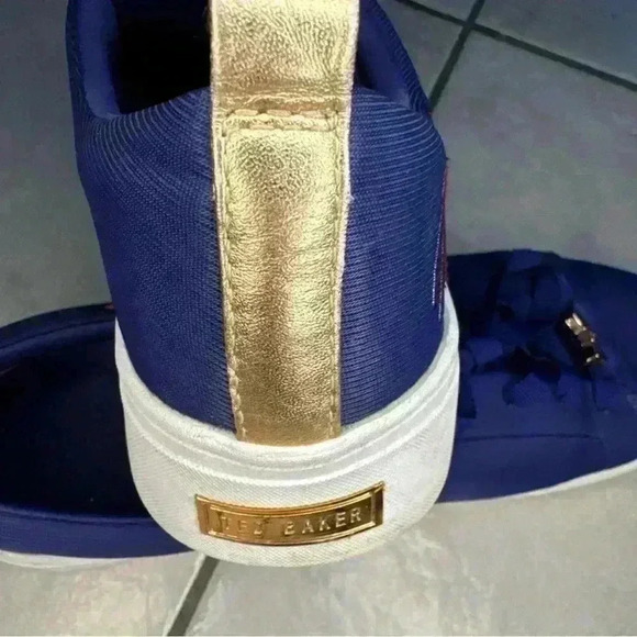 Ted Baker Giellie women’s casual embroidered shoes 8.5 - Picture 7 of 15